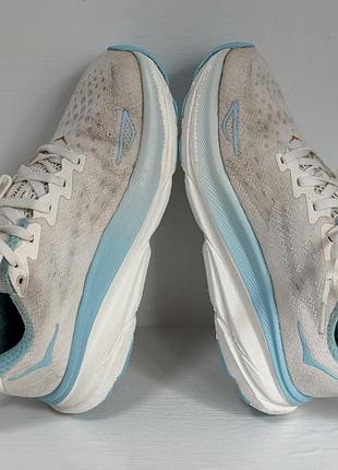 Hoka one кросівки 8