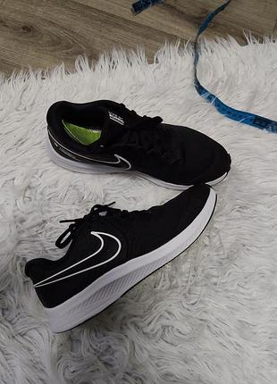 Крутые кроссовки nike размер 38.5, стелька 26 см