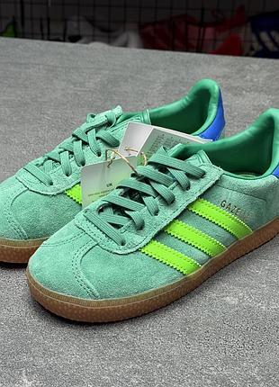 Кросівки adidas gazelle jq7835