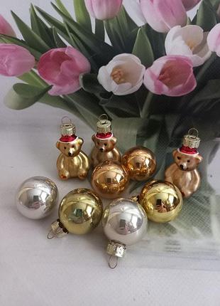 Новогодние игрушки