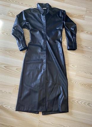 Новое длинное платье из эко кожи по фигуре 44-46 р zara