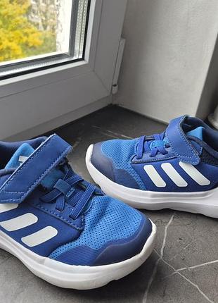 Adidas кроссовки