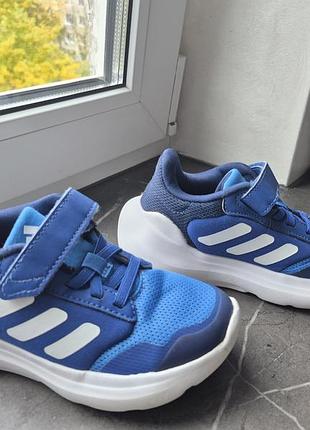 Adidas кросівки 2