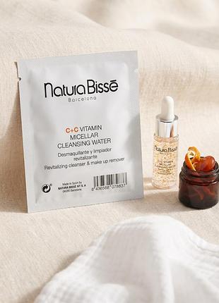 Мобильная мицеллярная вода natura bissé c+c vitamin micellar cleansing water, 2-в-1 для очистки и снятия макияжа  
​