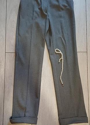 Класичні сірі брюки mango suit зі стрілками, теплі
