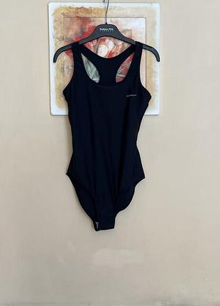 Спортивный купальник. бренд donnay.