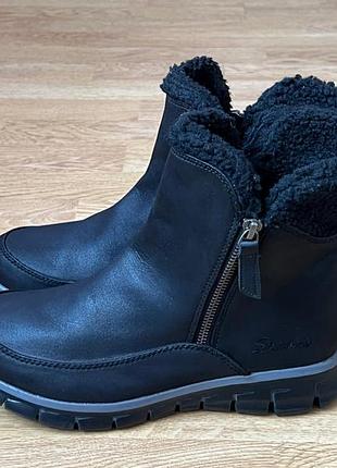 Черевики skechers 39 розміру в ідеальному стані