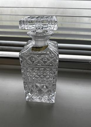 Графин bohemia з кришкою