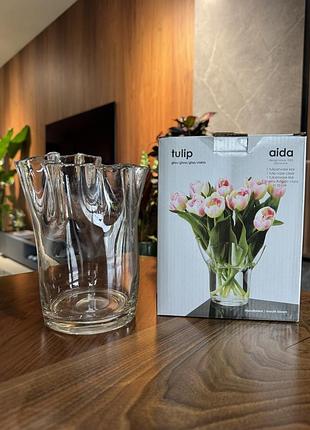 Ваза стеклянная настольная aida tulip vase