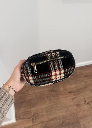 Барсетка жіноча bershka в клітинку