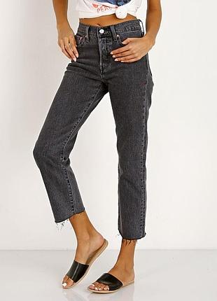 Сірі прямі джинси levi's premium
wedgie straight leg jeans висока посадка талія джинси levi's premium