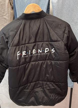 Куртка-бомбер унісекс чорна з принтом friends