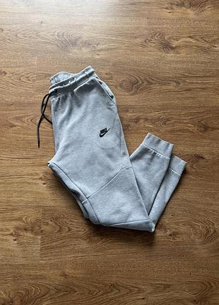 Чоловічі спортивні штани nike tech fleece сірі розмір m