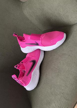 Кросівки nike flex runner рожеві, довжина устілки 24 см/із сша