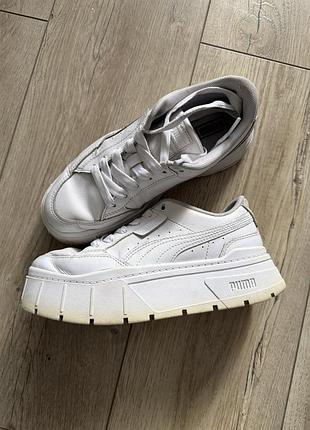 Жіночі кросівки puma mayze stack leather sneakers білі шкіряні