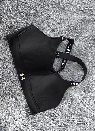 Спортивний топ under armour 6