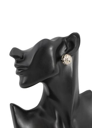 Сережки пусети chanel