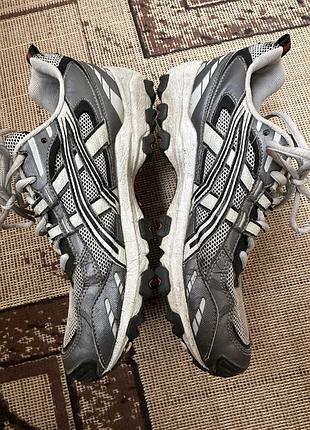 Asics кросівки 2