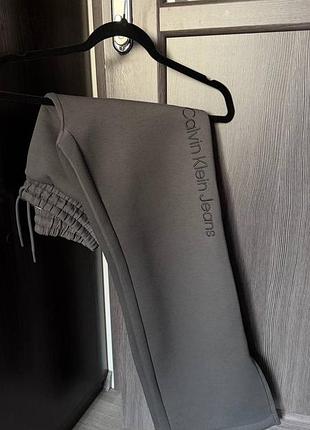 Штани calvin klein графітові