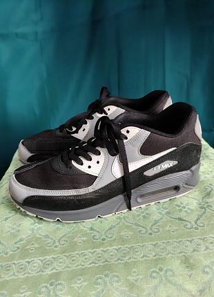 Чоловічі кросівки nike 43р. шкірозамінник.