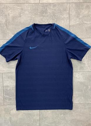 Футболка nike