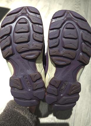 Продам зимние ботинки ecco р. 25 7