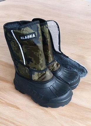 Дутики/чоботи з піни та плащівки легенькі водонепроникні зі зйомним утеплювачем