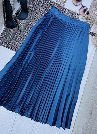 Міді спідниця h&m xs блакитна спідниця сатинова спідниця кльош пліссе