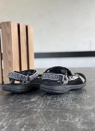 Сандалі teva 5