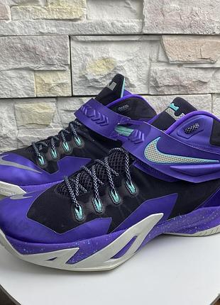 Оригінальні кросівки nike lebron zoom soldier 8