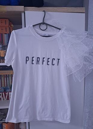 Женская белая футболка в стиле casual -chic, размер s/m