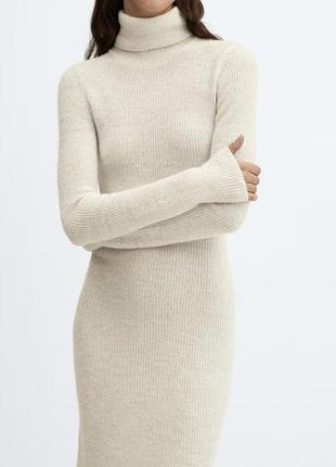 Брендовое шерстяное платье в молочном цвете dkny