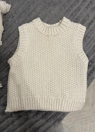 Жіночий в'язаний жилет h&m молочного кольору