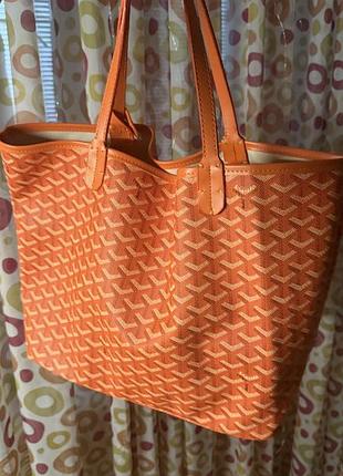 Сумка-тоут goyard помаранчева з геометричним принтом