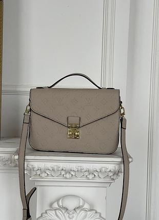 Сумка louis vuitton pochette lux medium size бежевий є