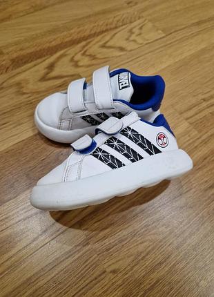 Кроссовки кеды adidas marvel grand court / размер 25 оригинал