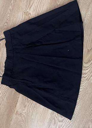 Жіноча спідниця бренду zara розміром s