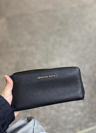Жіночий гаманець michael kors jet set travel large чорний зі шкіри