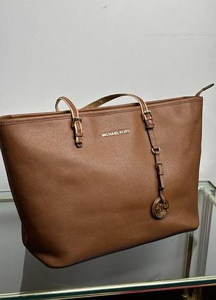 Сумка жіноча michael kors коричнева , вмістка
