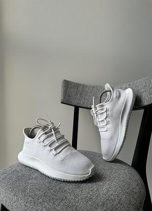 Білі спортивні кросівки кеди взуття світлі adidas