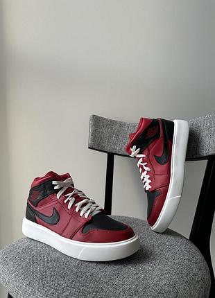 Класичні чоловічі осінні кросівки кеди взуття nike air jordan