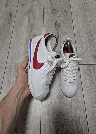 Класичні оригінальні шкіряні кросівки nike cortez,40 розмір
