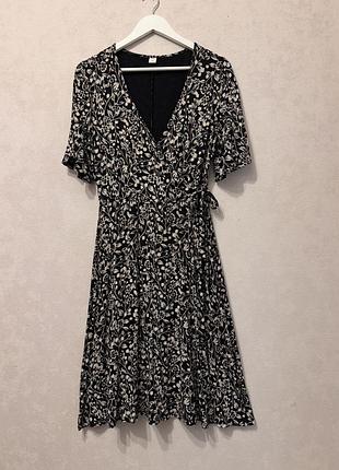 Жіноче плаття американського бренду old navy (gap) tie-belt flutter-sleeve faux-wrap dress.