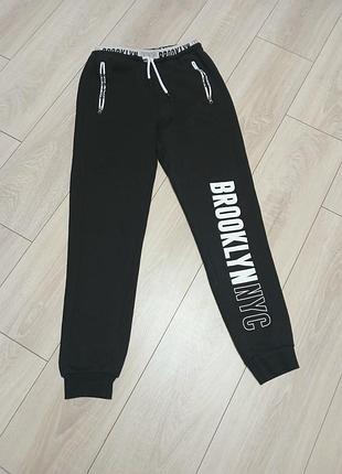 Спортивні штани підліткові чорні з написом brooklyn nyc