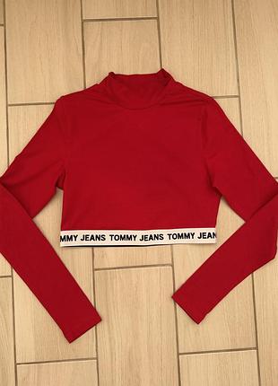 Укорочений топ tommy hilfiger червоний з довгим рукавом