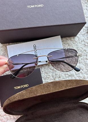 Сонцезахисні окуляри tom ford авіатори металеві