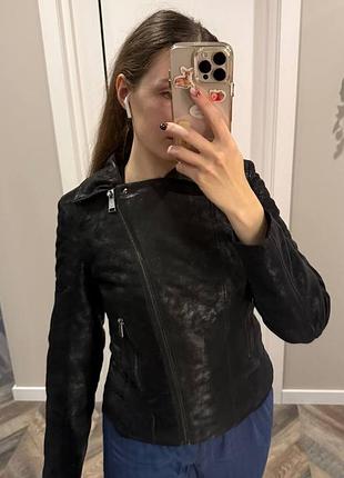 Оригінальна куртка guess