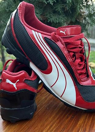 Футбольні сороконіжки puma чорно-червоні 23.5 см