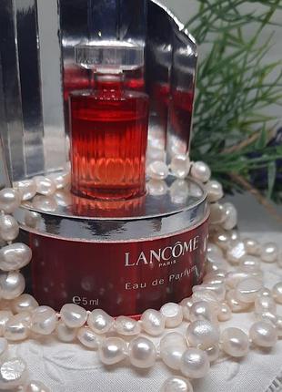Легендарный, снятый с производства женский magnifique от lancωme, eau de parfum, 5 ml. коллекционная миниатюра в фирменном зеркальном тубусе.