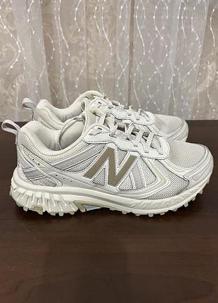 Кросівки жіночі new balance 410v5 milk tea